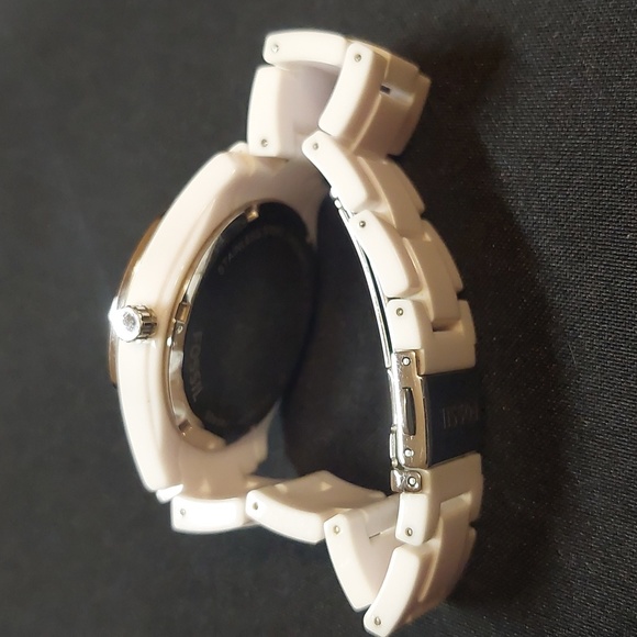 Fossil Womens White watch - Picture 3 of 3